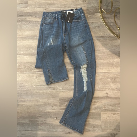 Fashion Nova Killin ‘Em Kindly High Rise Jeans - Medium Wash - Picture 1 of 4